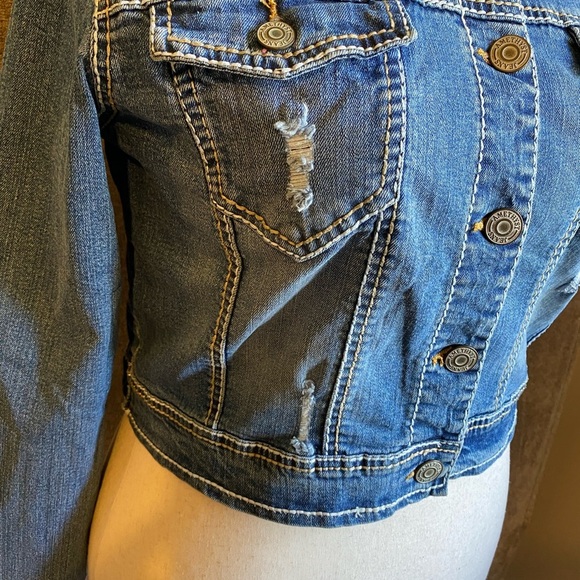 Amethyst Jeans Blue Denim Jacket Classic Button Front Jean Jacket - Picture 3 of 9